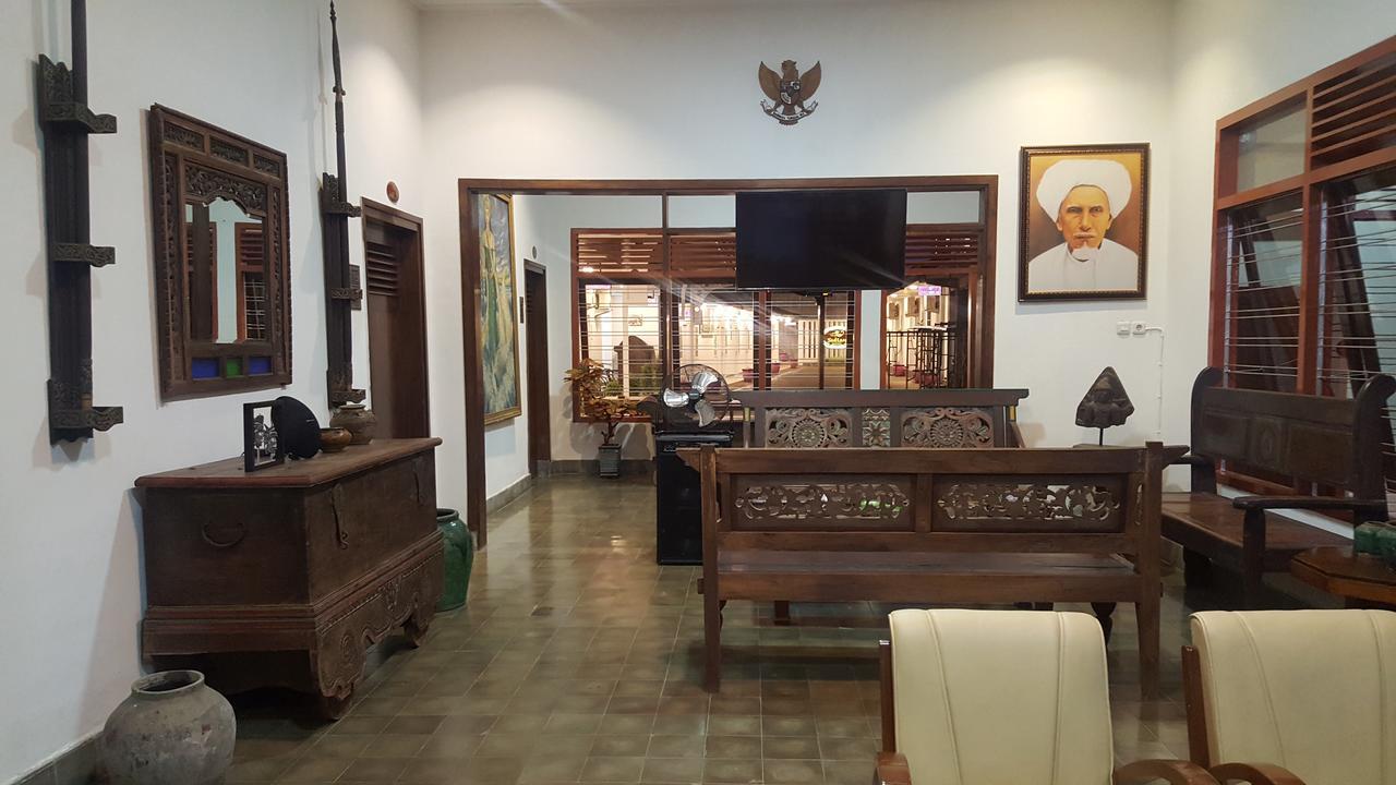 Sultan Guesthouse Tulungagung Exterior photo