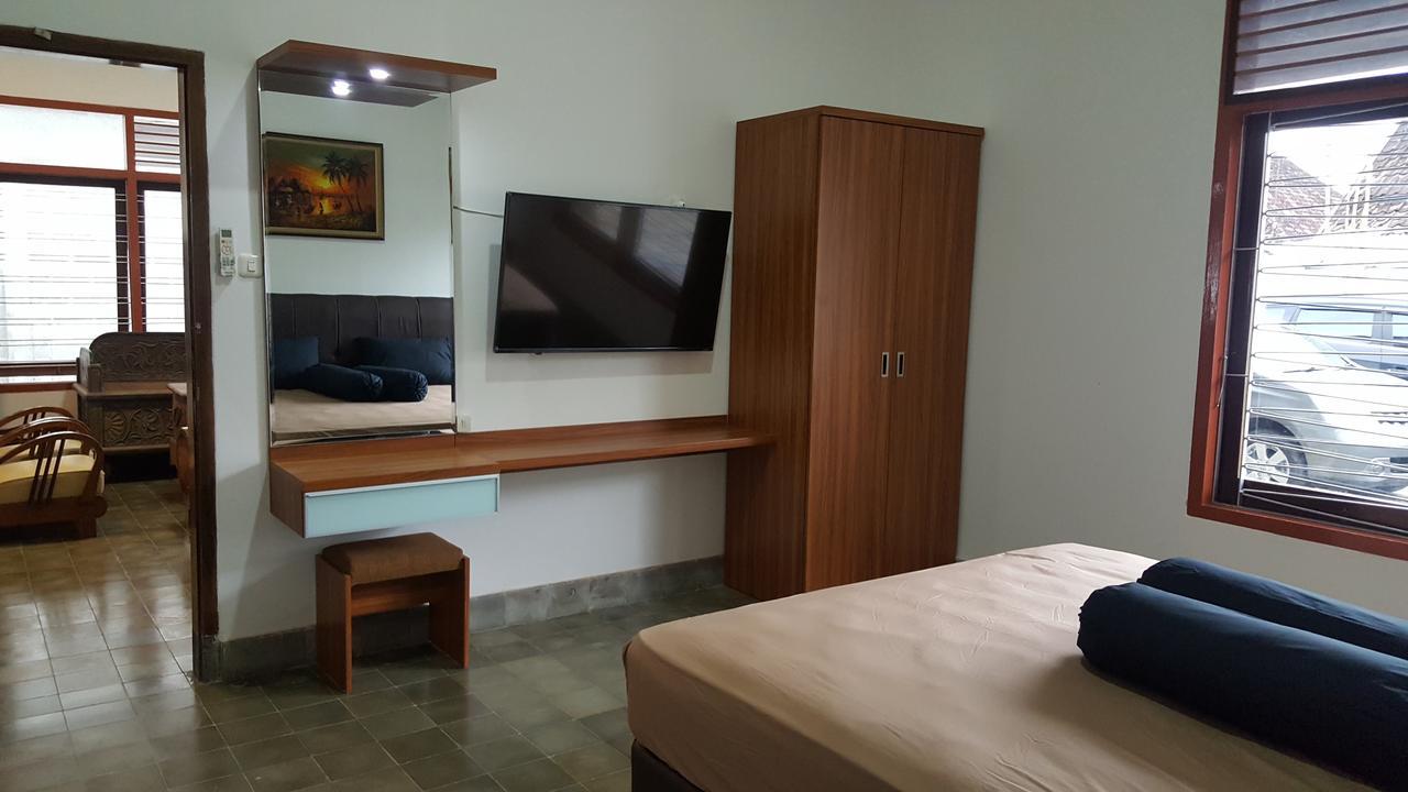 Sultan Guesthouse Tulungagung Exterior photo