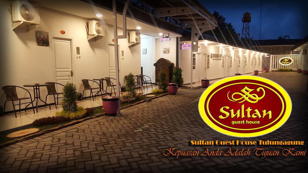 Sultan Guesthouse Tulungagung Exterior photo