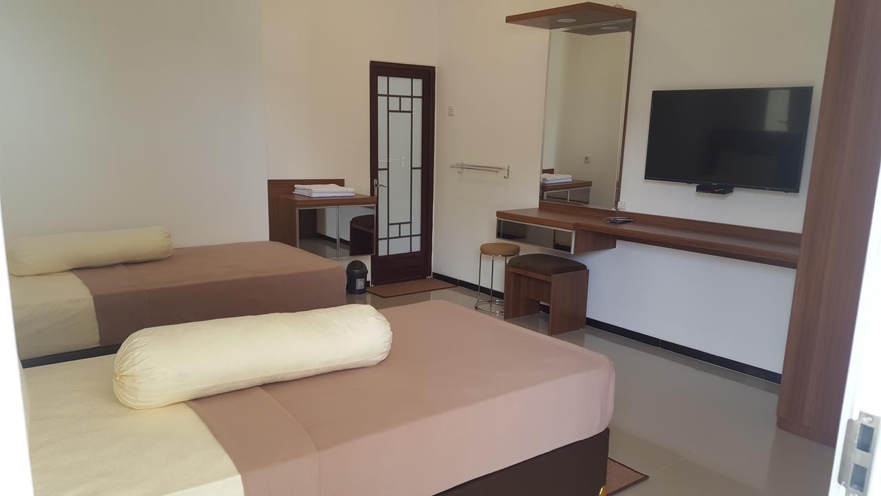 Sultan Guesthouse Tulungagung Exterior photo
