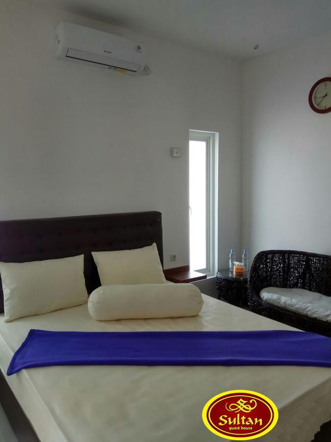 Sultan Guesthouse Tulungagung Exterior photo